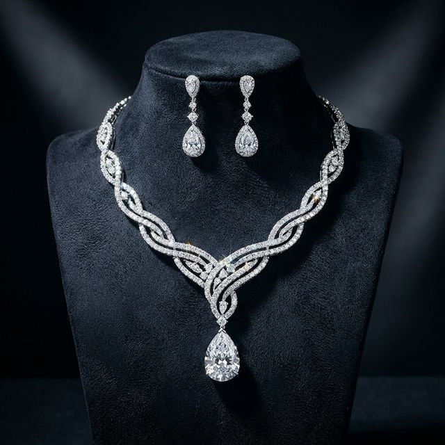 Diamond Necklace Set
